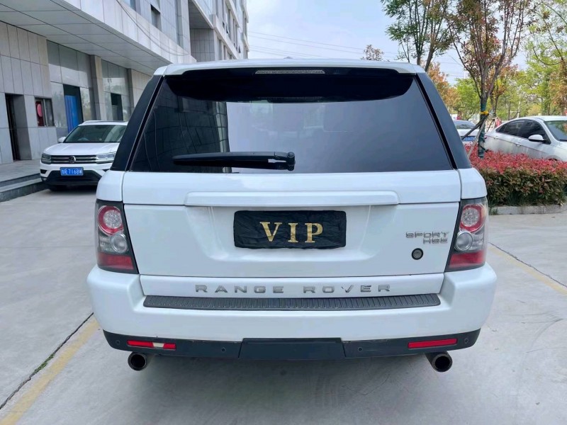 济宁10年路虎揽胜运动9