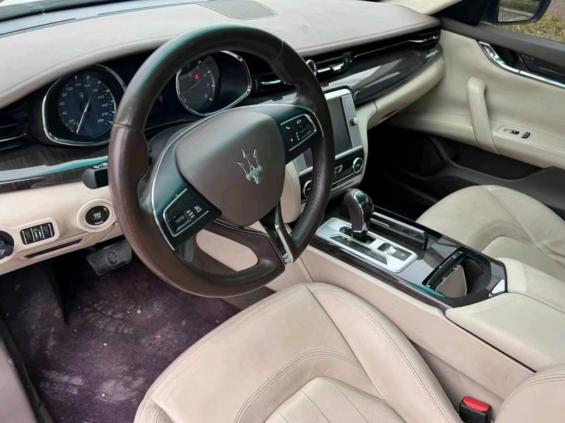 济宁14年玛莎拉蒂总裁4