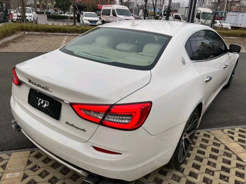 济宁14年玛莎拉蒂总裁7