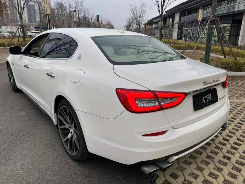 济宁14年玛莎拉蒂总裁8