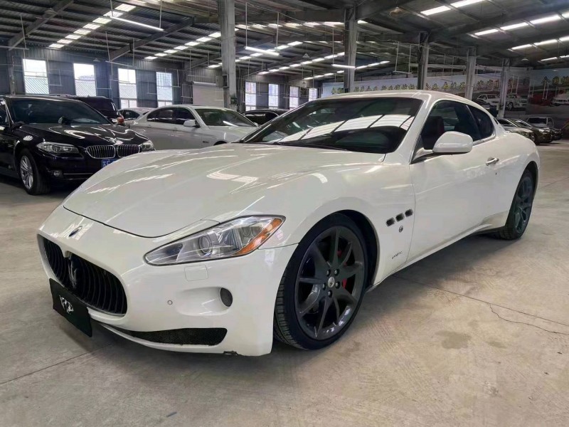 济宁09年玛莎拉蒂GT S3