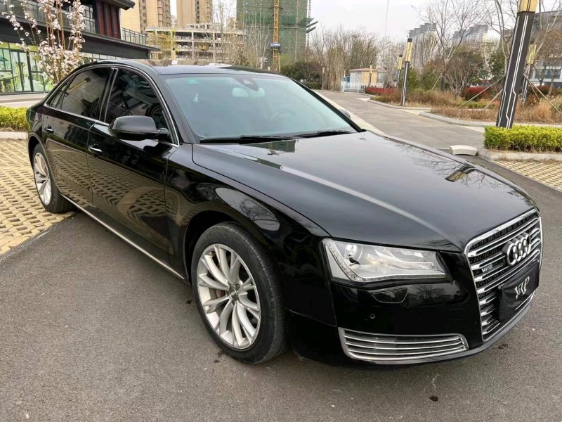 济宁13年奥迪A8L3