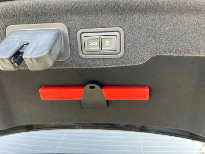 济宁18年奥迪A8L5