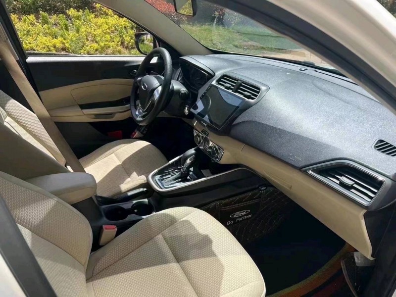 济南18年福特福睿斯7