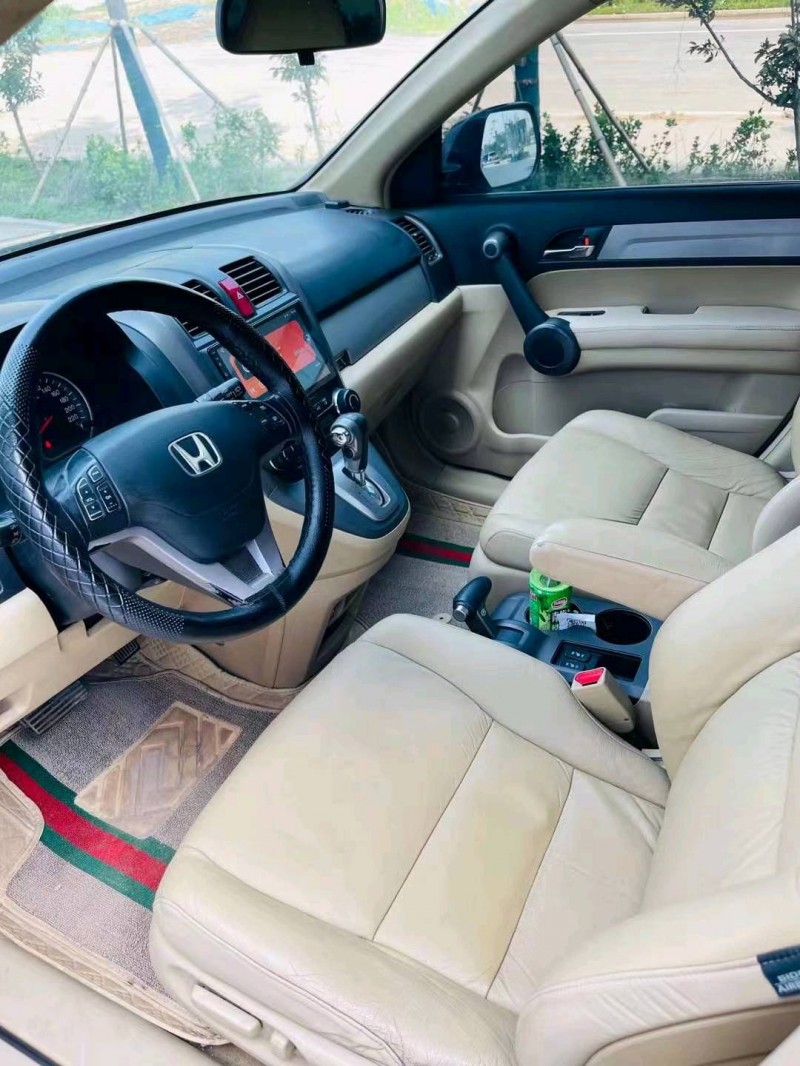 青岛11年本田CRV9