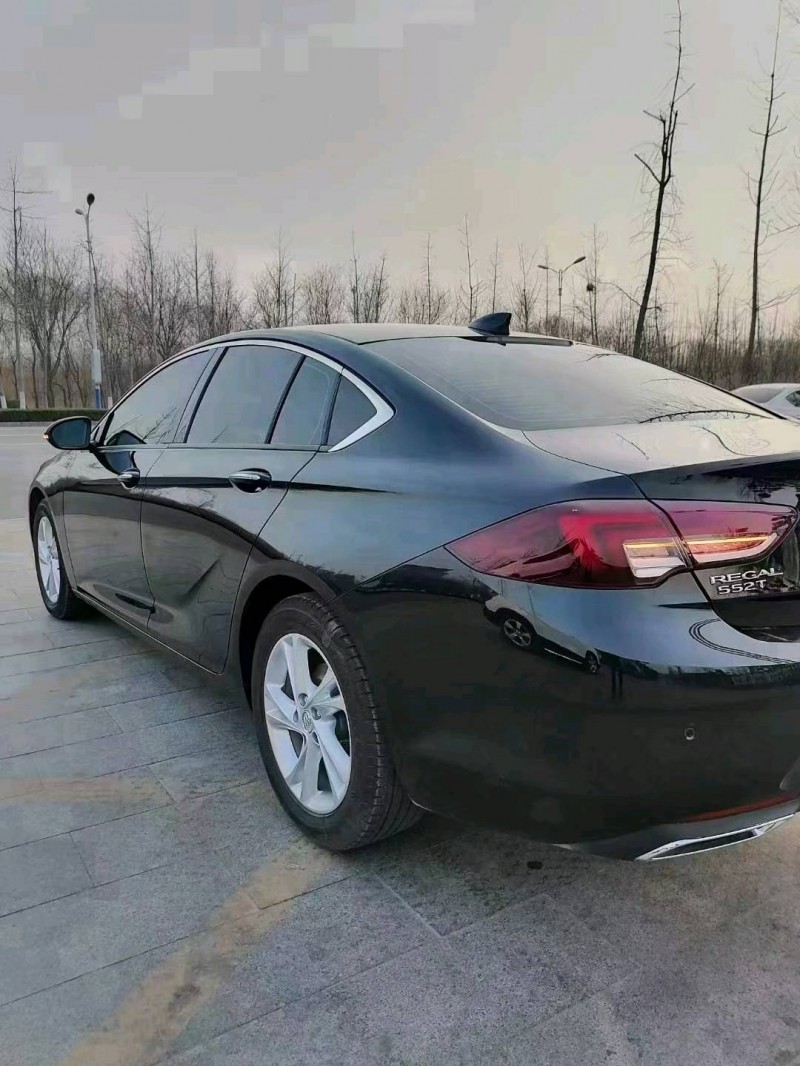 青岛22年别克君威6