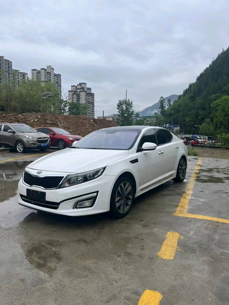 重庆15年起亚K52