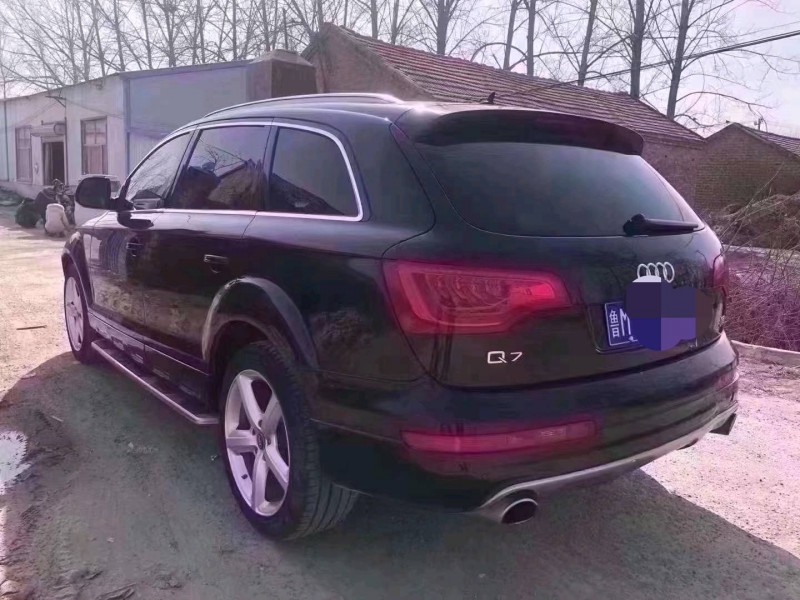 济南09年奥迪Q77