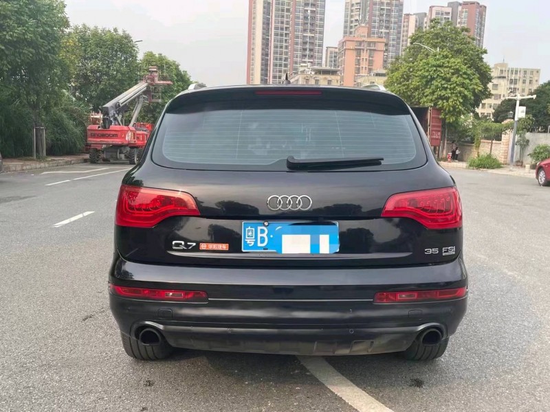 广州13年奥迪Q79