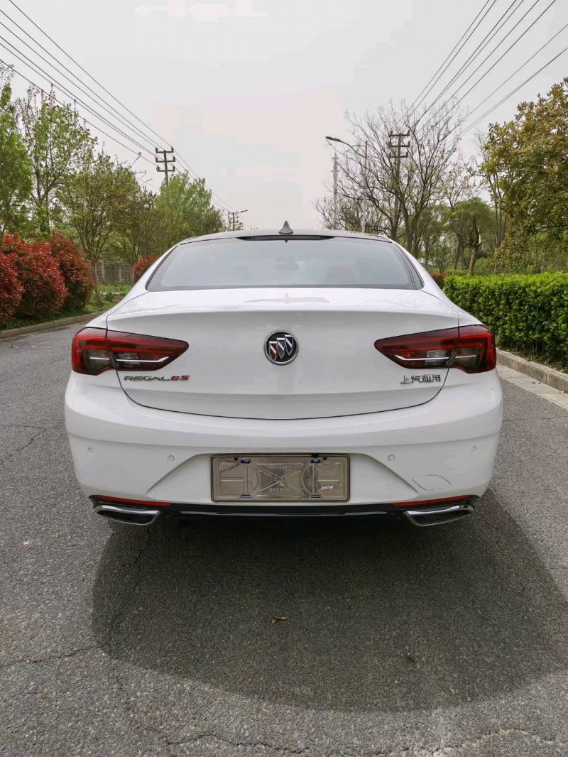 苏州19年别克君威6