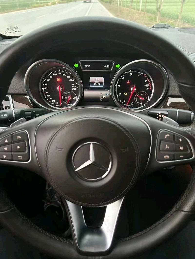 青岛17年奔驰GLS4