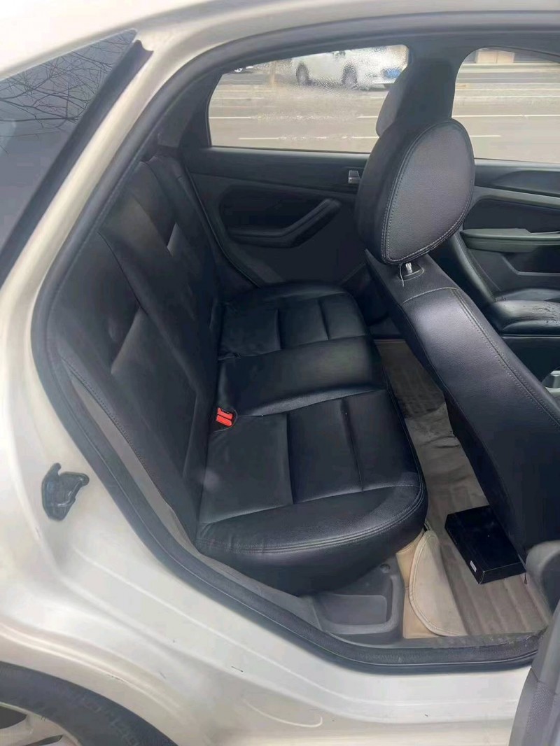 枣庄13年福特福克斯4