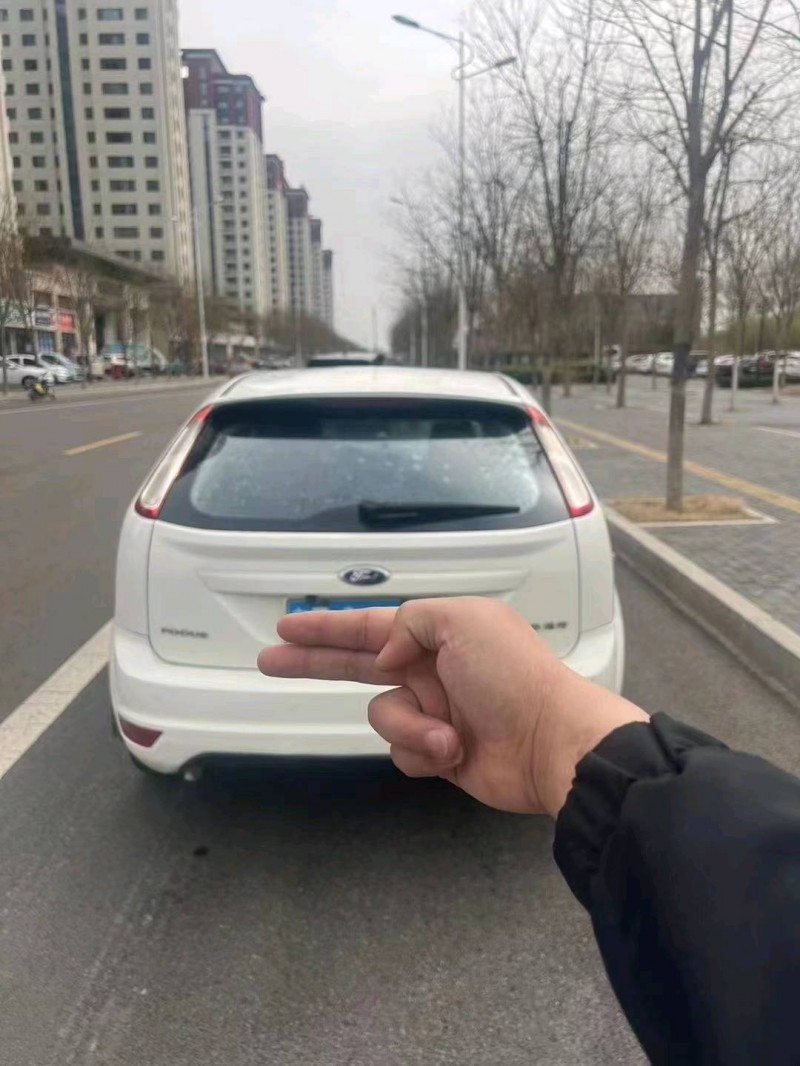 枣庄13年福特福克斯9