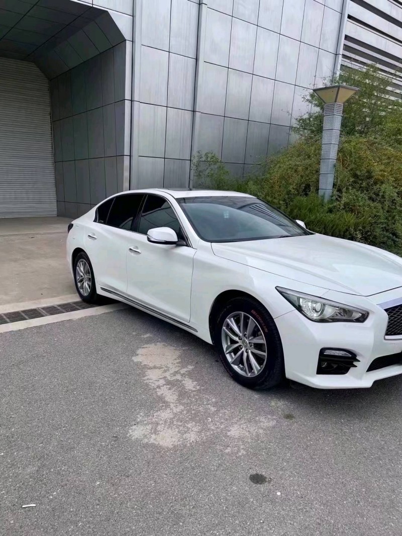 青岛16年英菲尼迪Q50L2