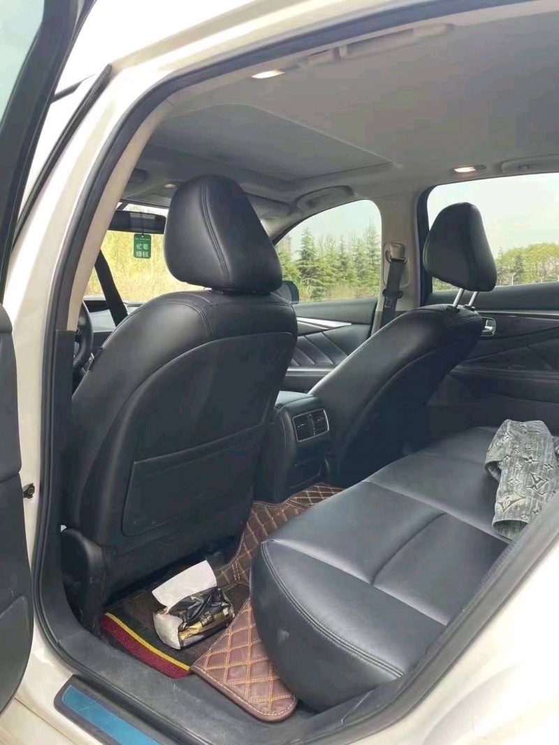 青岛16年英菲尼迪Q50L6