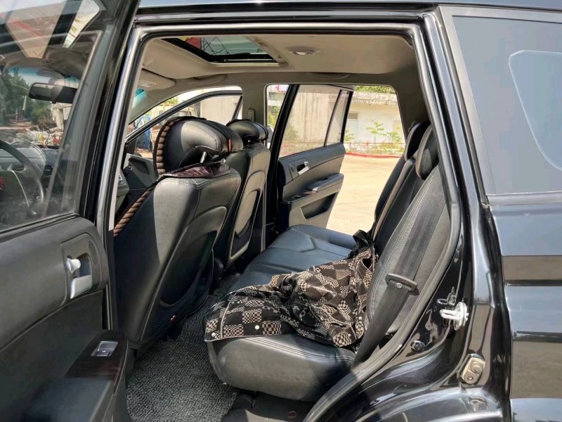 济南15年荣威W54