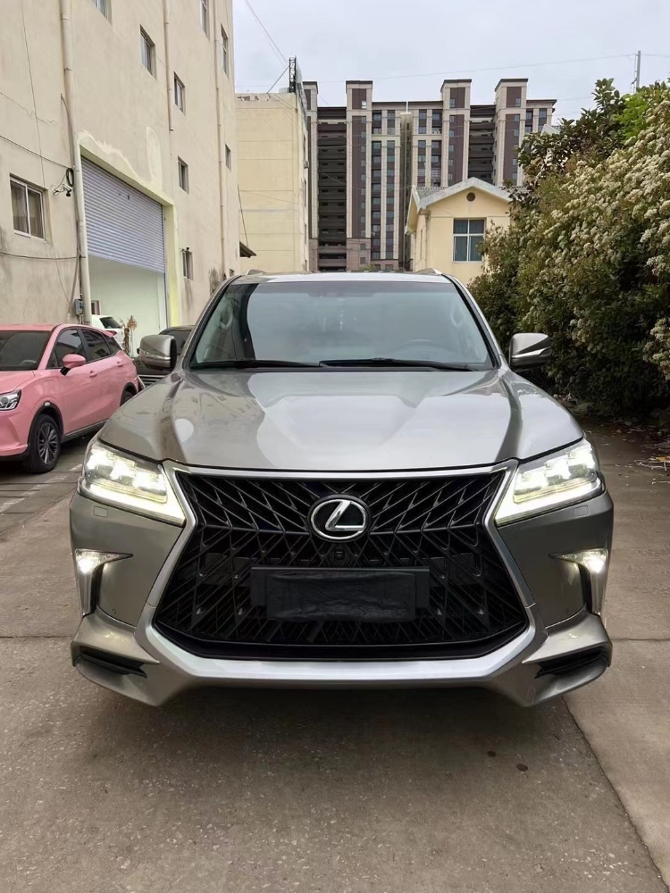 广州19年雷克萨斯LX1