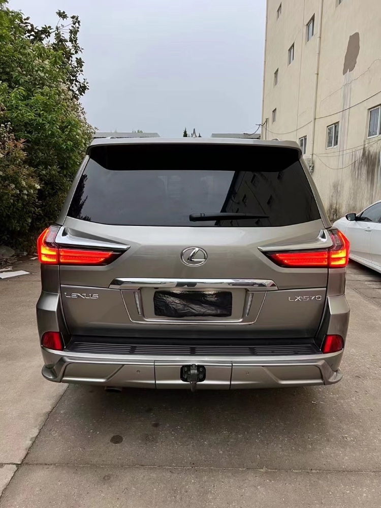 广州19年雷克萨斯LX7
