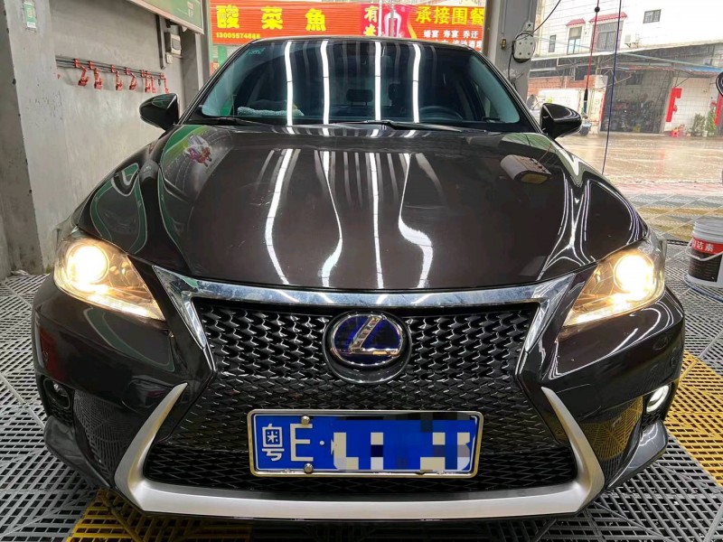 广州12年雷克萨斯CT1