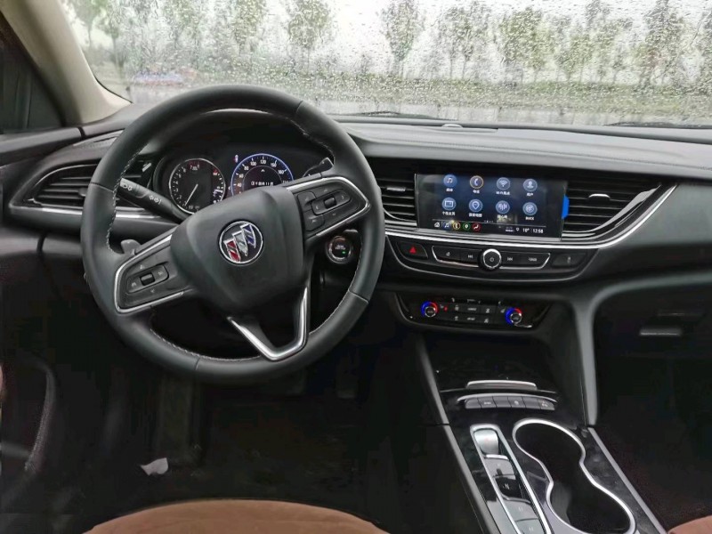 枣庄23年别克君威6