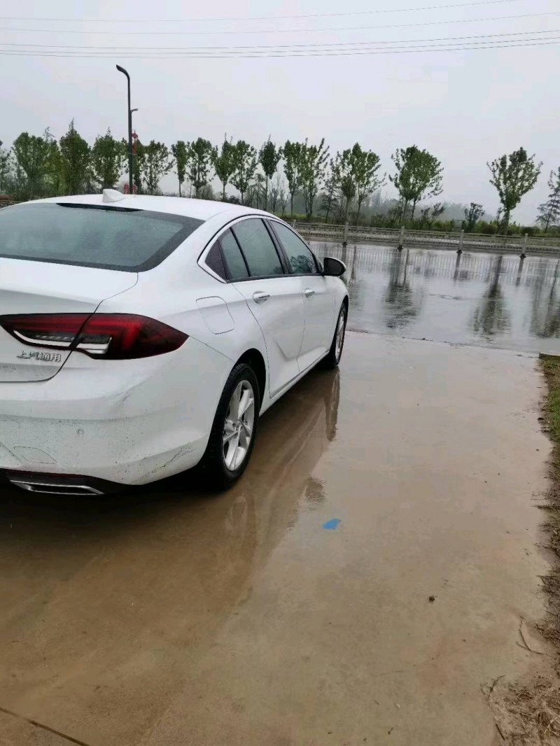 枣庄23年别克君威8