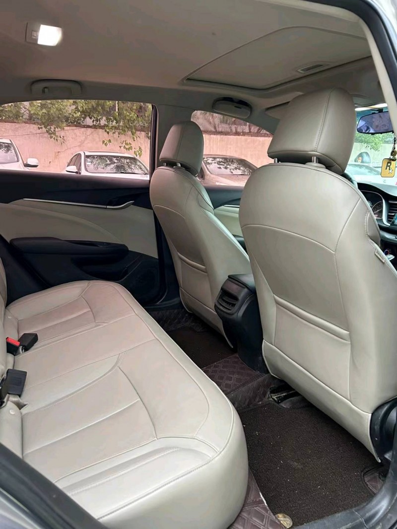 宿迁17年别克英朗4