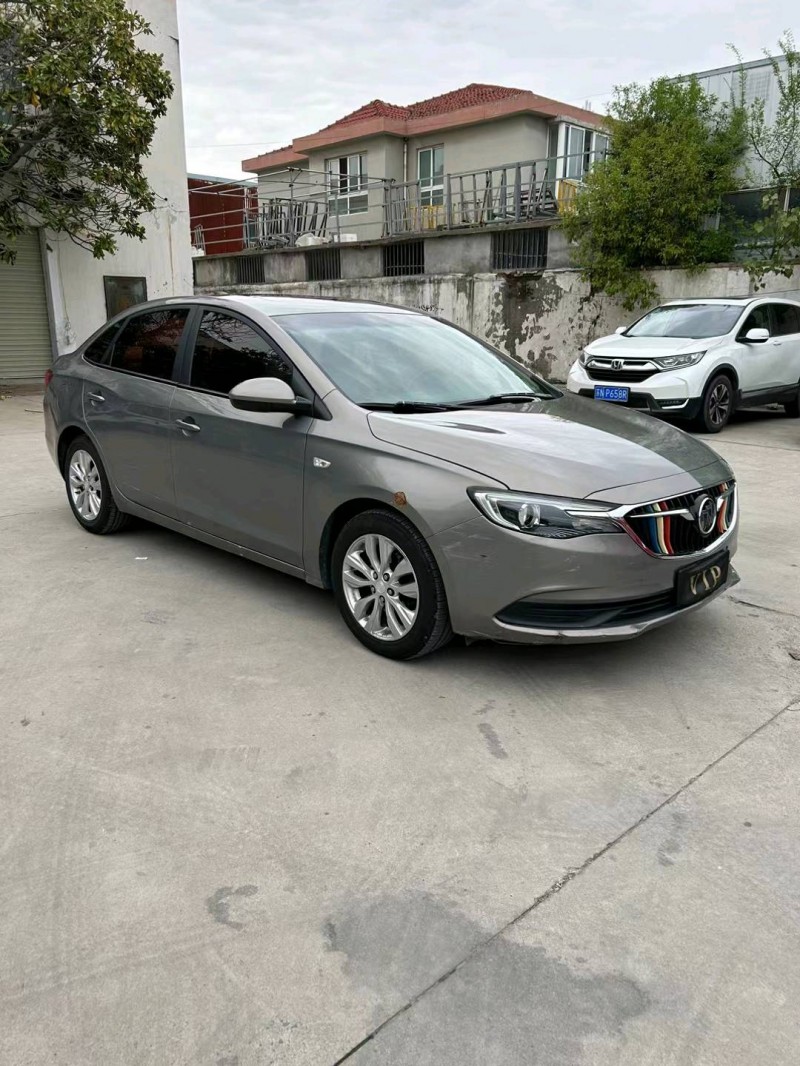 宿迁17年别克英朗3