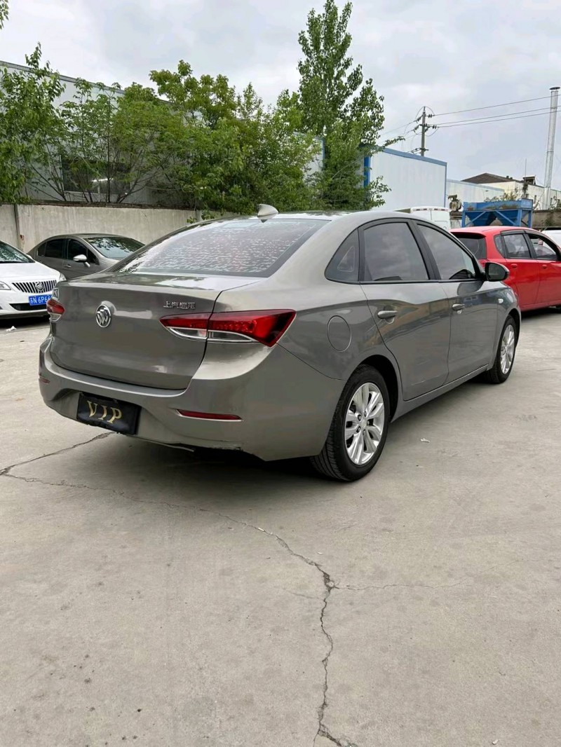 宿迁17年别克英朗8