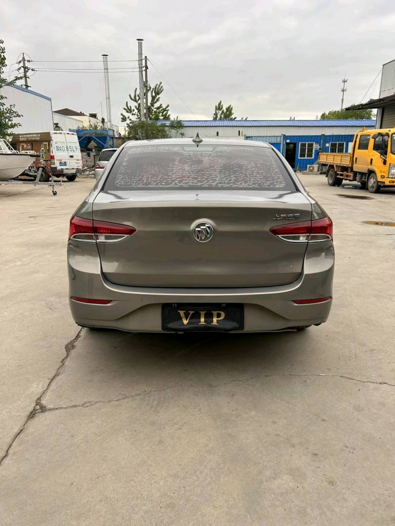 宿迁17年别克英朗9