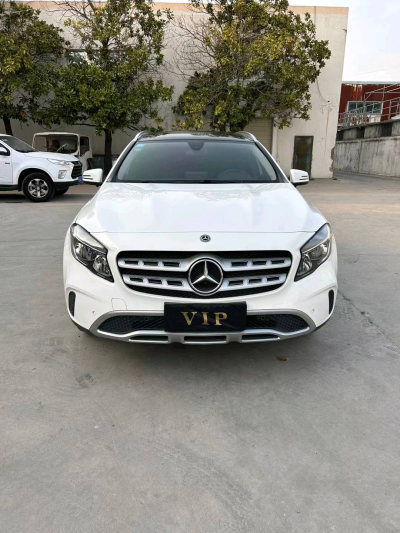 宿迁19年奔驰GLA1