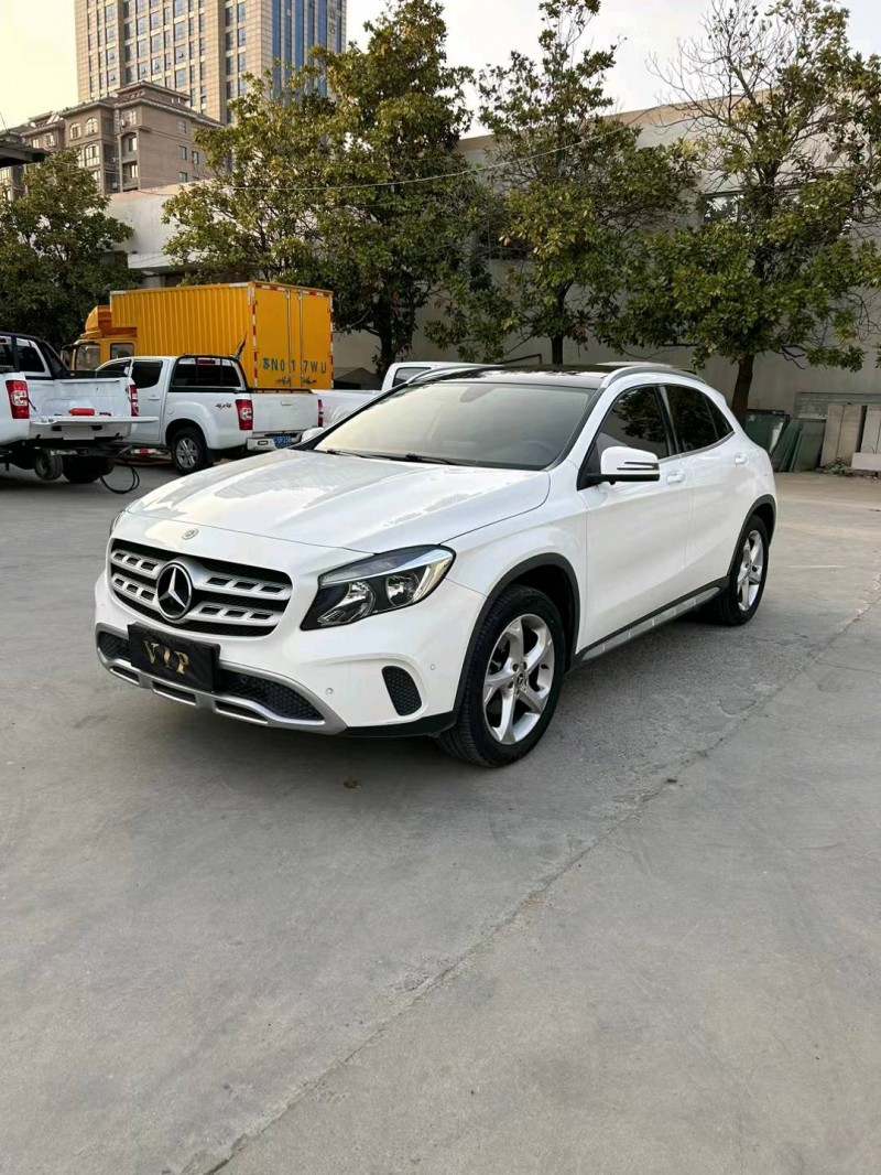 宿迁19年奔驰GLA2