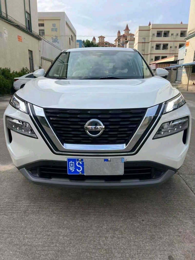 深圳22年日產奇駿1