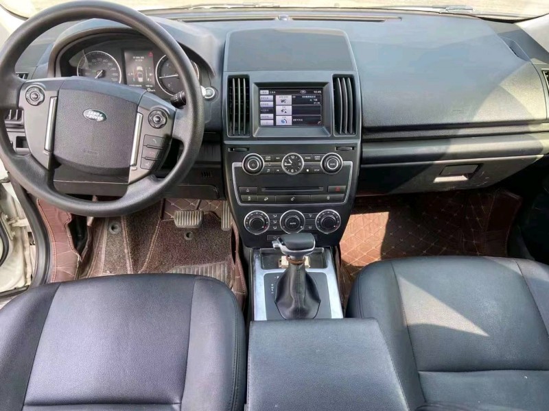 青岛13年路虎神行者8