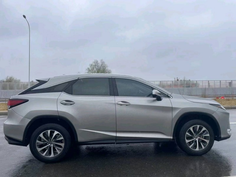 广州20年雷克萨斯RX8