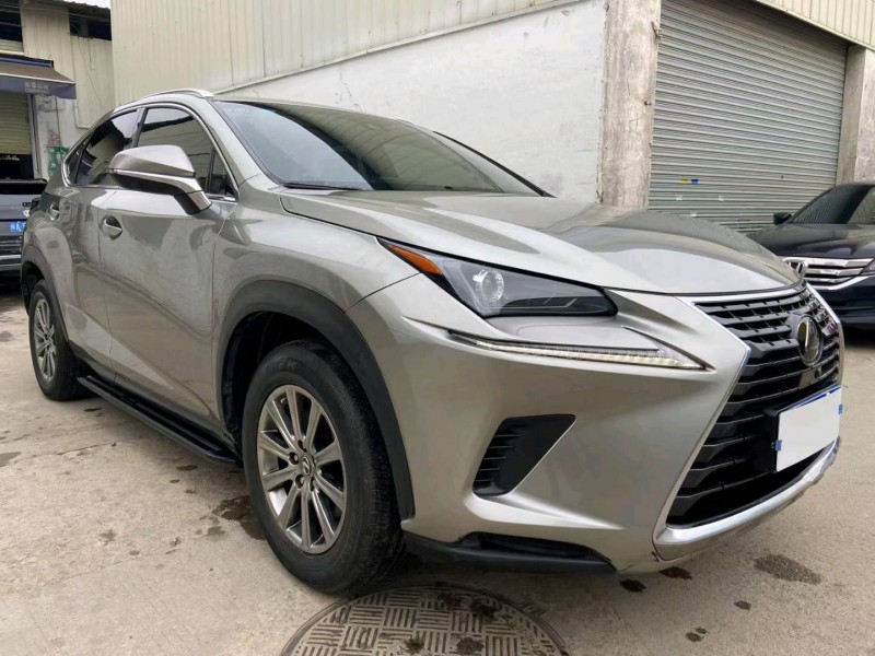 广州18年雷克萨斯NX2