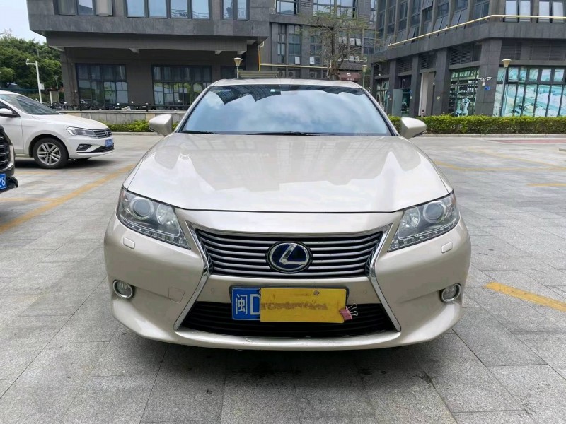 广州13年雷克萨斯ES1