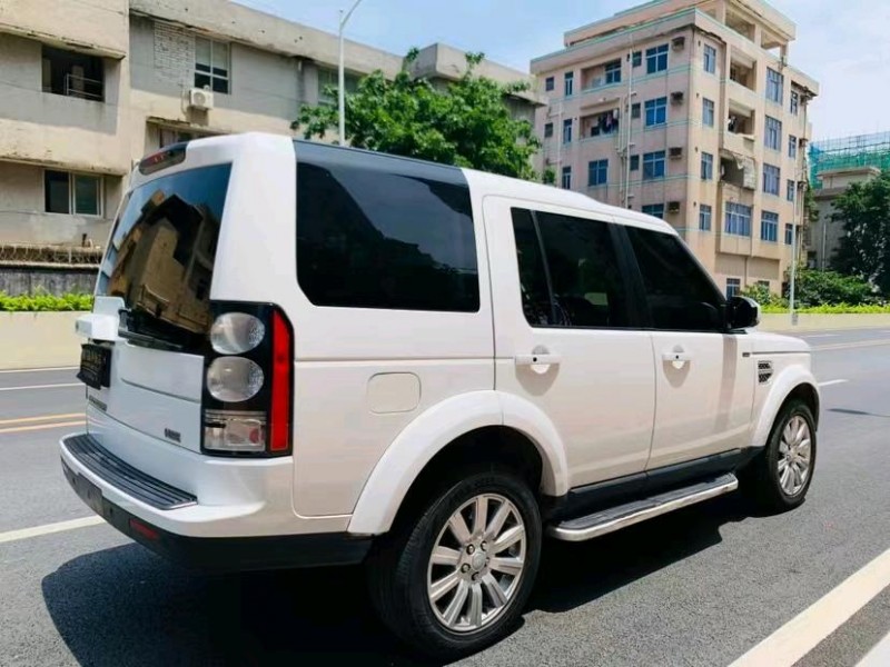 东莞16年路虎发现8