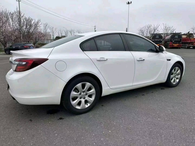 盐城17年别克君威7