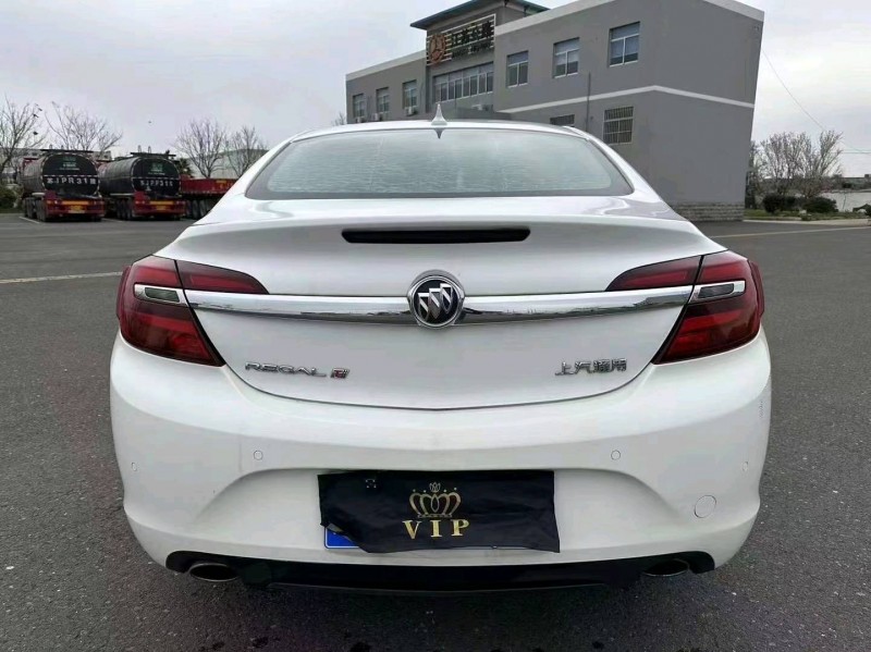 盐城17年别克君威9