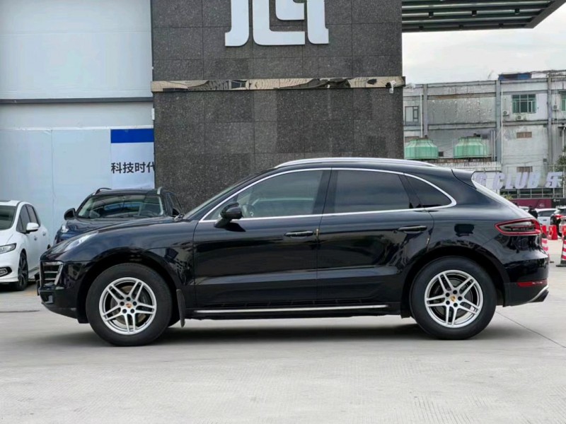 东莞17年保时捷Macan4