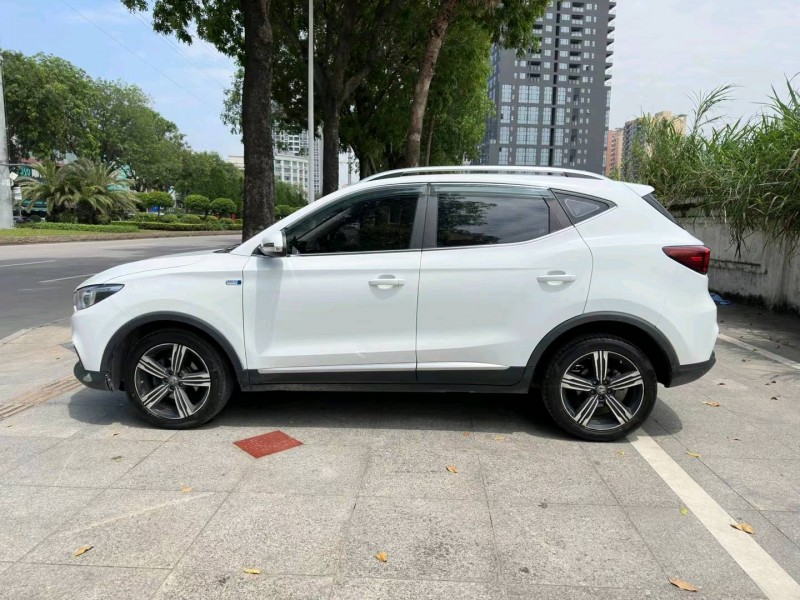 东莞18年名爵ZS7