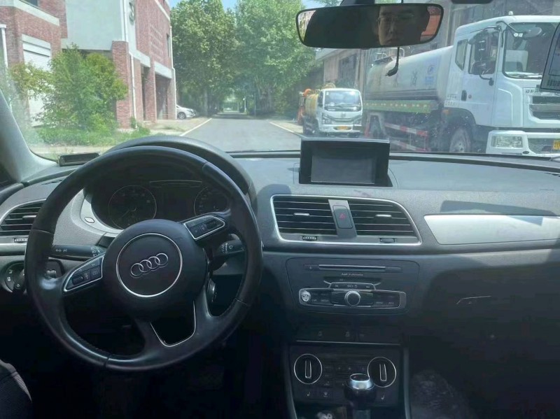 济南17年奥迪Q38