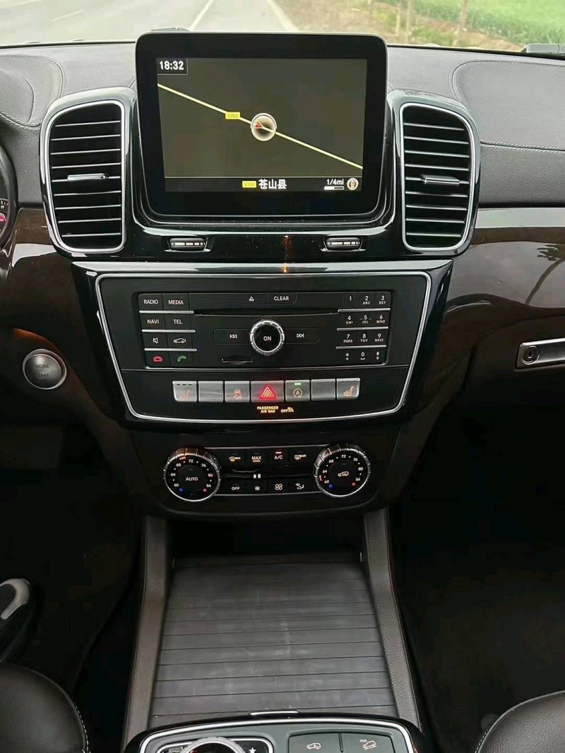 青岛17年奔驰GLS4