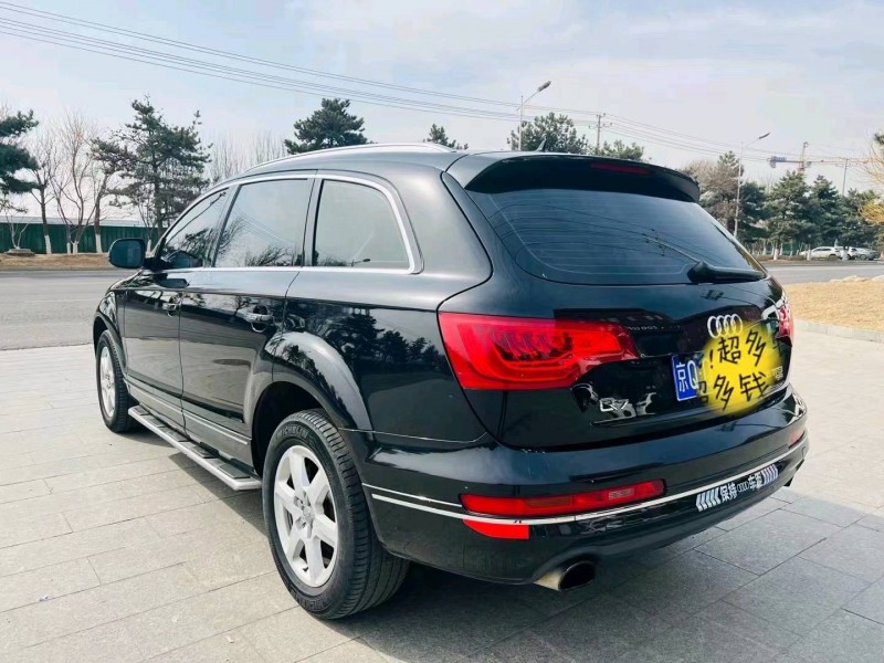 北京13年奥迪Q78