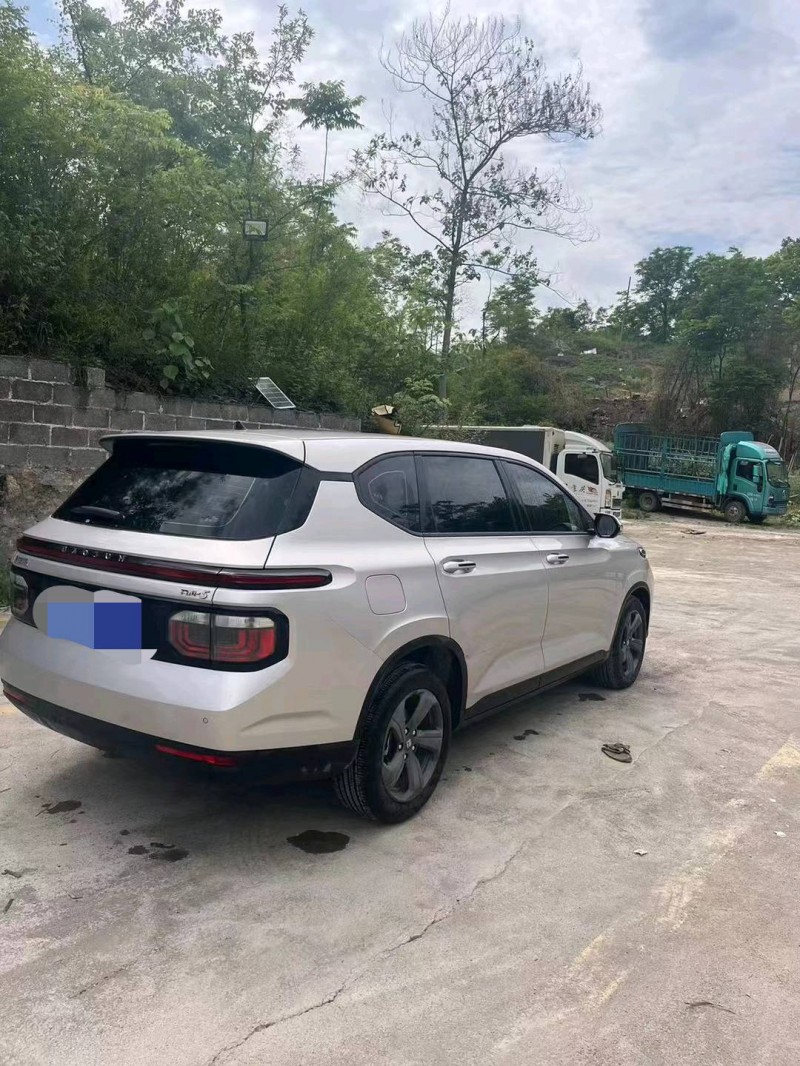 重庆21年宝骏rm54