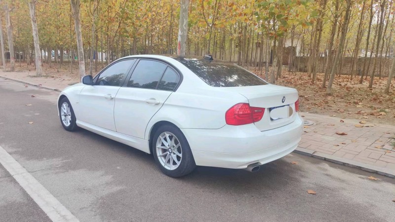 济南11年宝马3系5