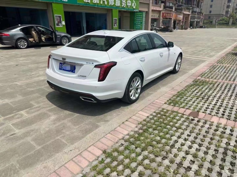 貴陽22年凱迪拉克CT55