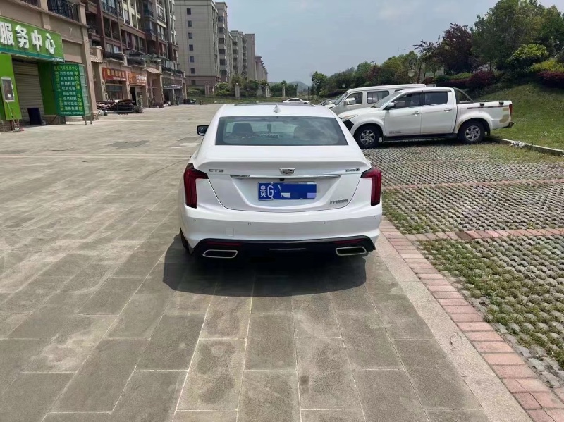 貴陽22年凱迪拉克CT54