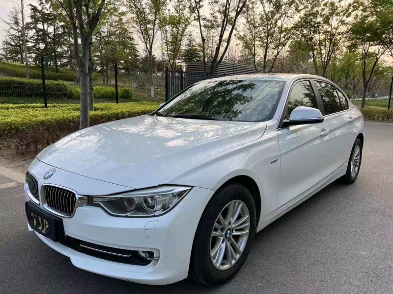 济宁13年宝马3系3