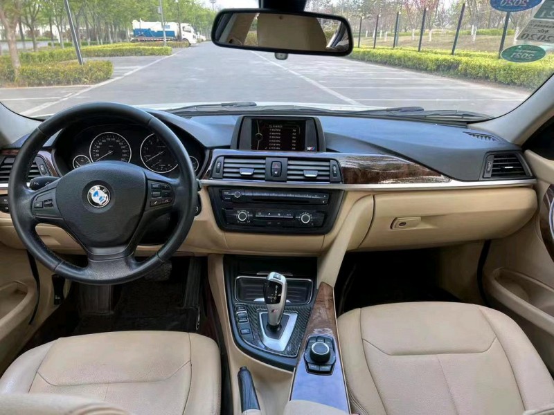 济宁13年宝马3系6